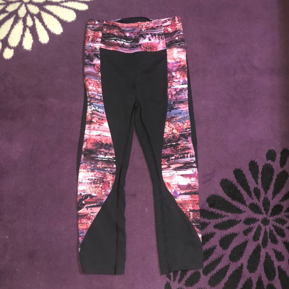lululemon crops - Black & multicolored